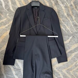 Theory Black Blazer Suit Jacket with Notched Lapels and Structured Silhouette